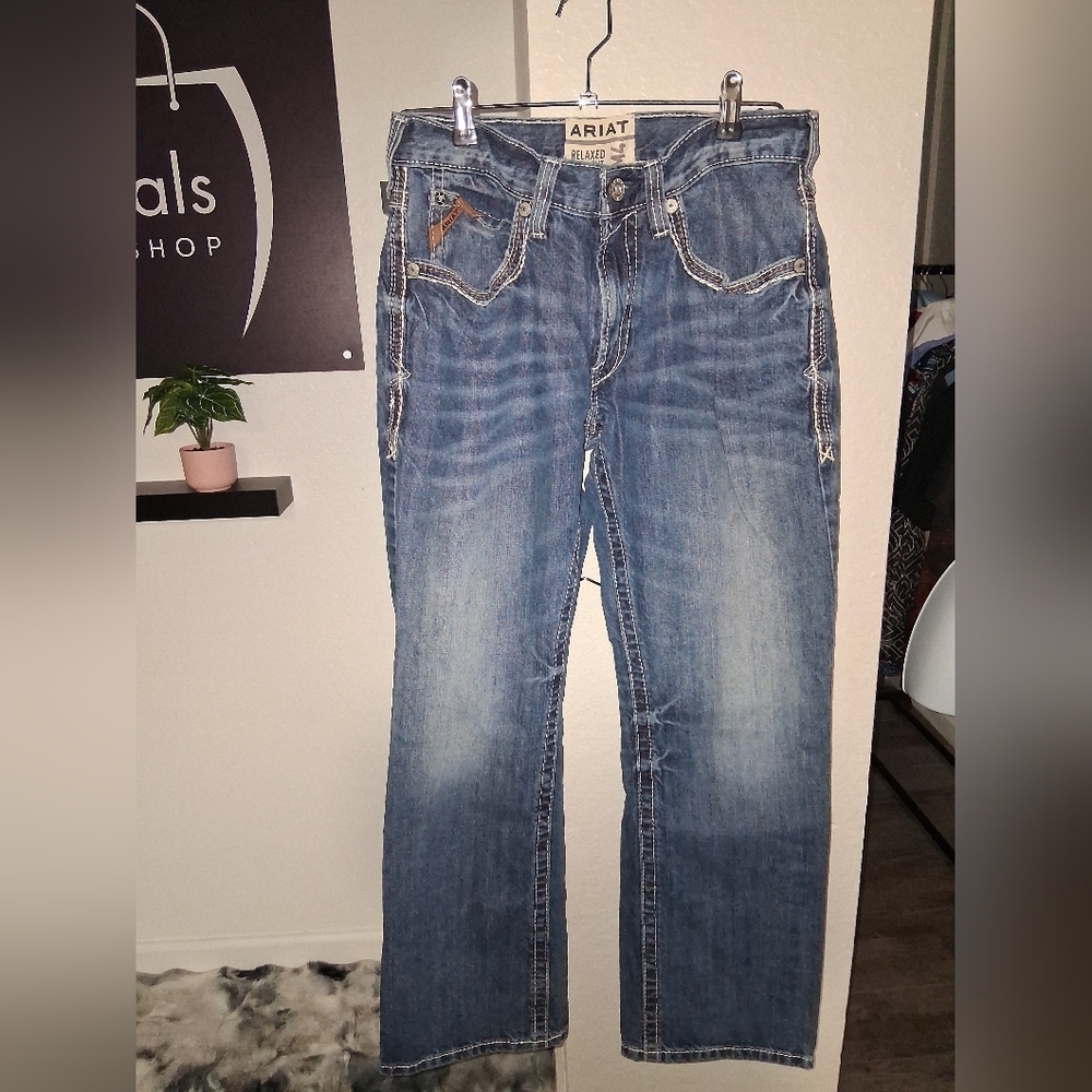 Ariat Men's Classic Blue Straight Jeans - Picture 6 of 16